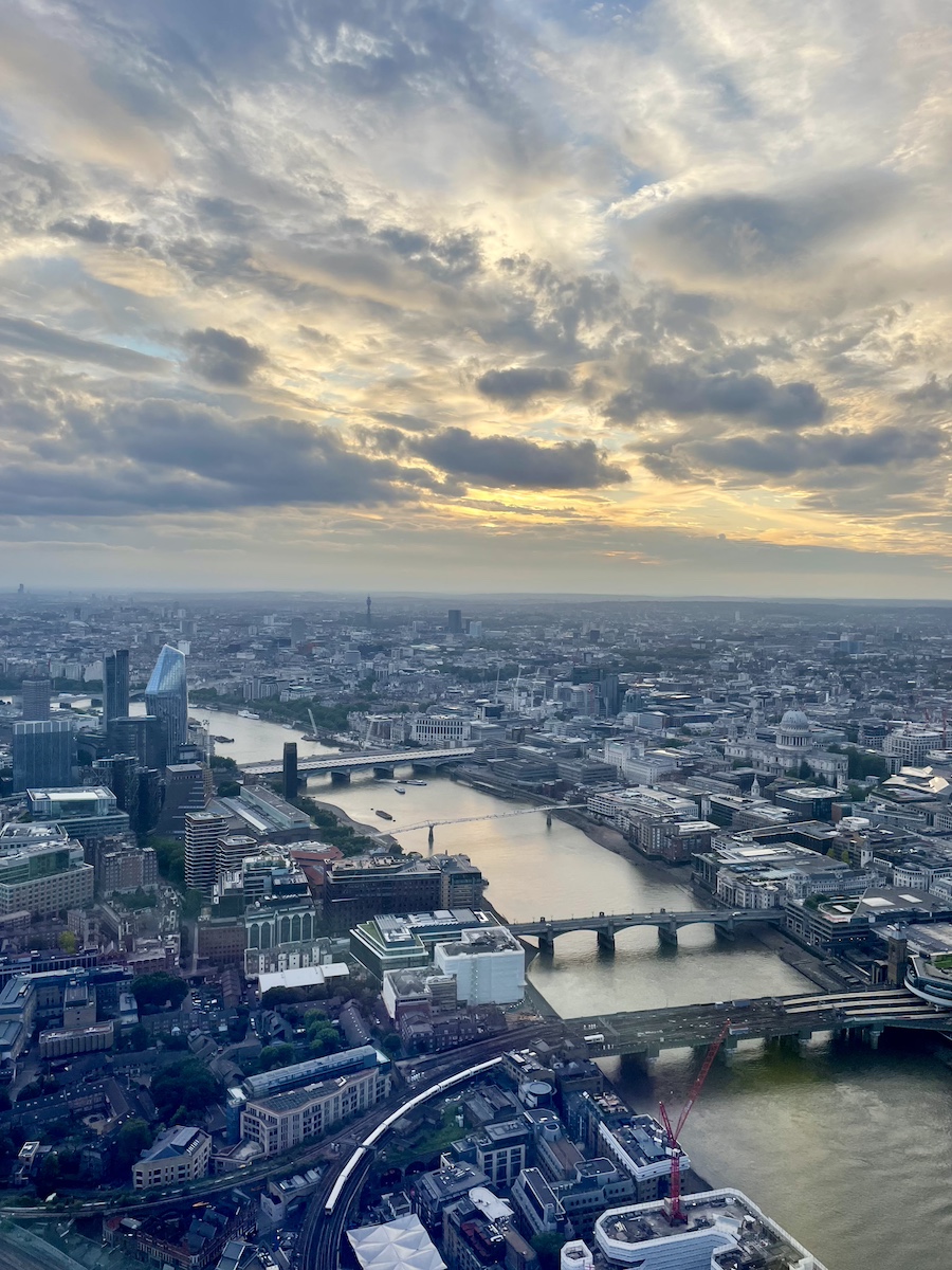Thames river with bridges and buildings from elevated view